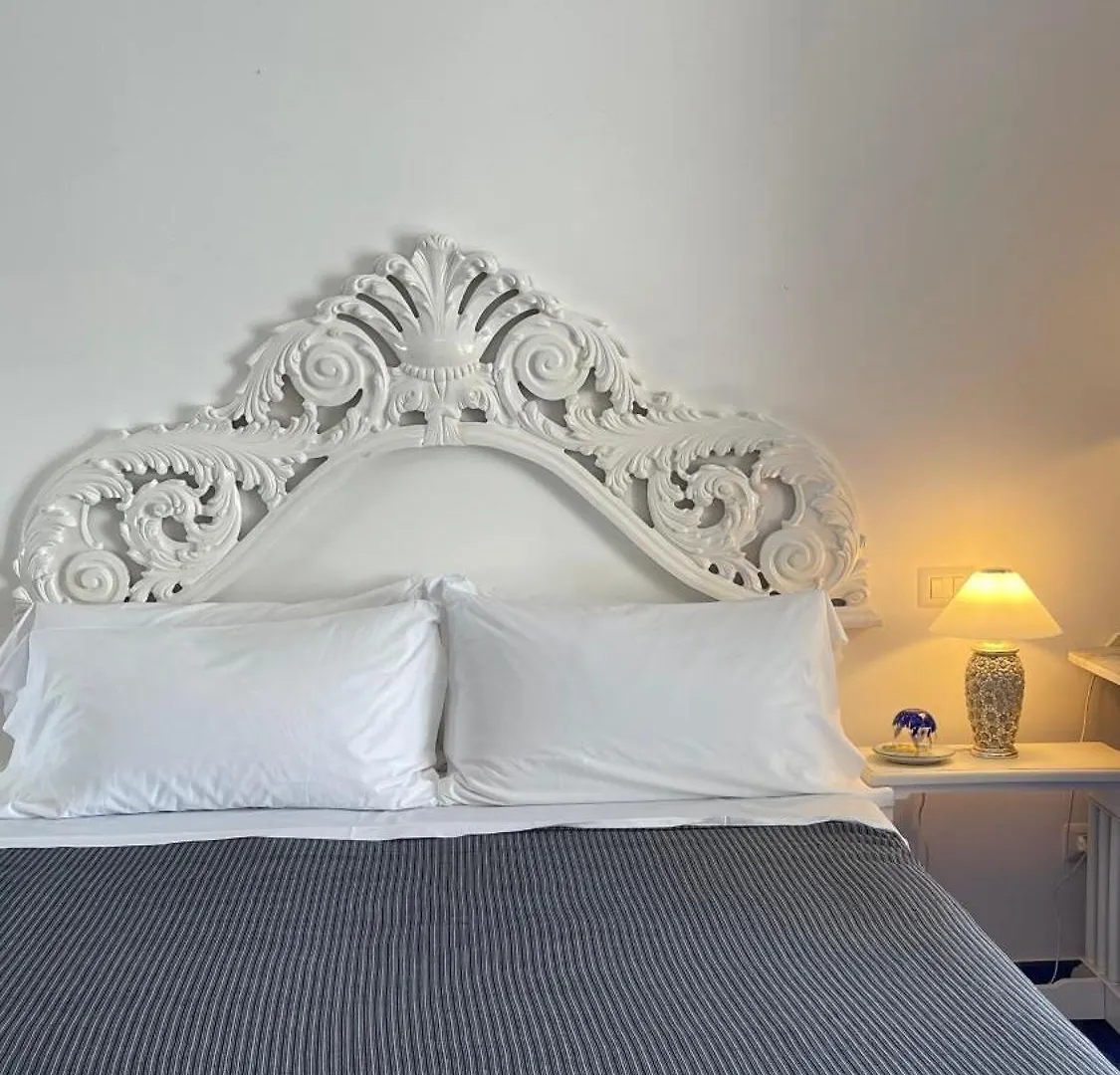 La Dolce Vita a Positano boutique hotel 2*,