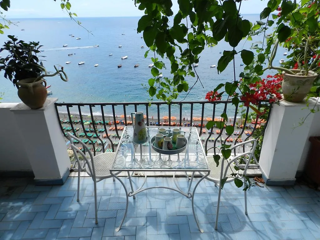 La Dolce Vita a Positano boutique hotel